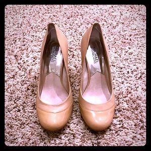MICHAEL Michael Kors  tan  leather heels size 7